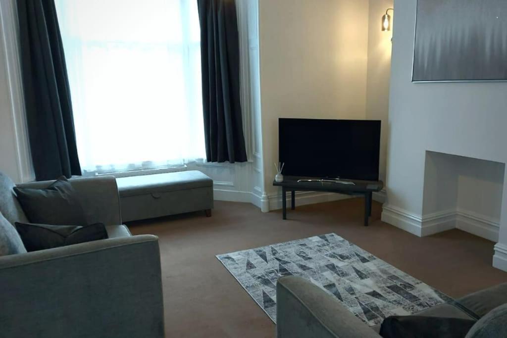 Stylish Apartment In City Centre With Parking Preston  Exterior photo
